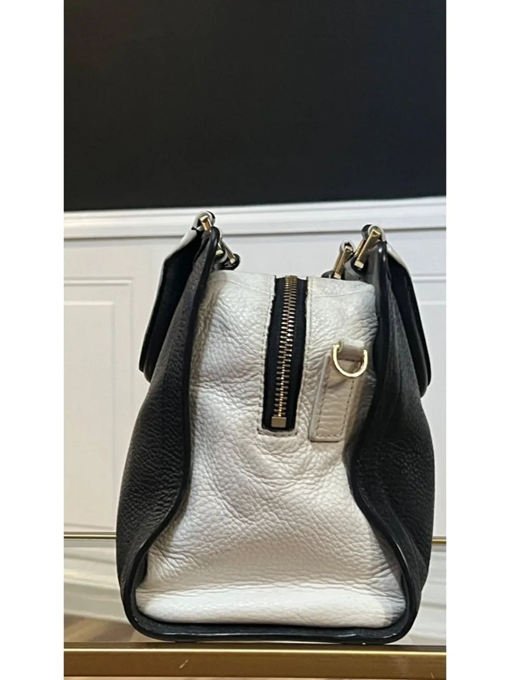 TORY BURCH AUTHENTIC BLACK AND WHITE JESSICA HANDBAG